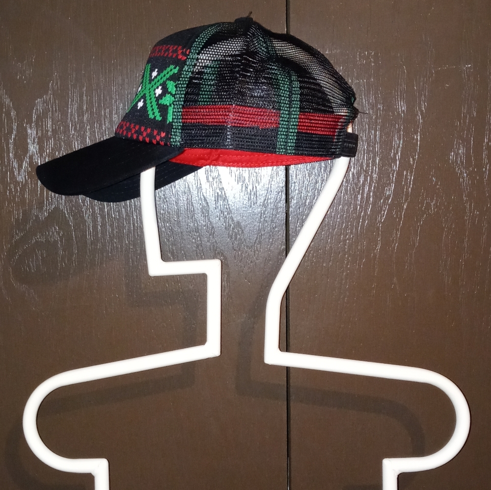 🎄Holiday Theme Trucker Hat🎄Christmas Hanukkah Ramadan Festivus